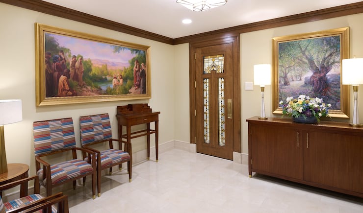 A waiting room inside the Helena Montana Temple.